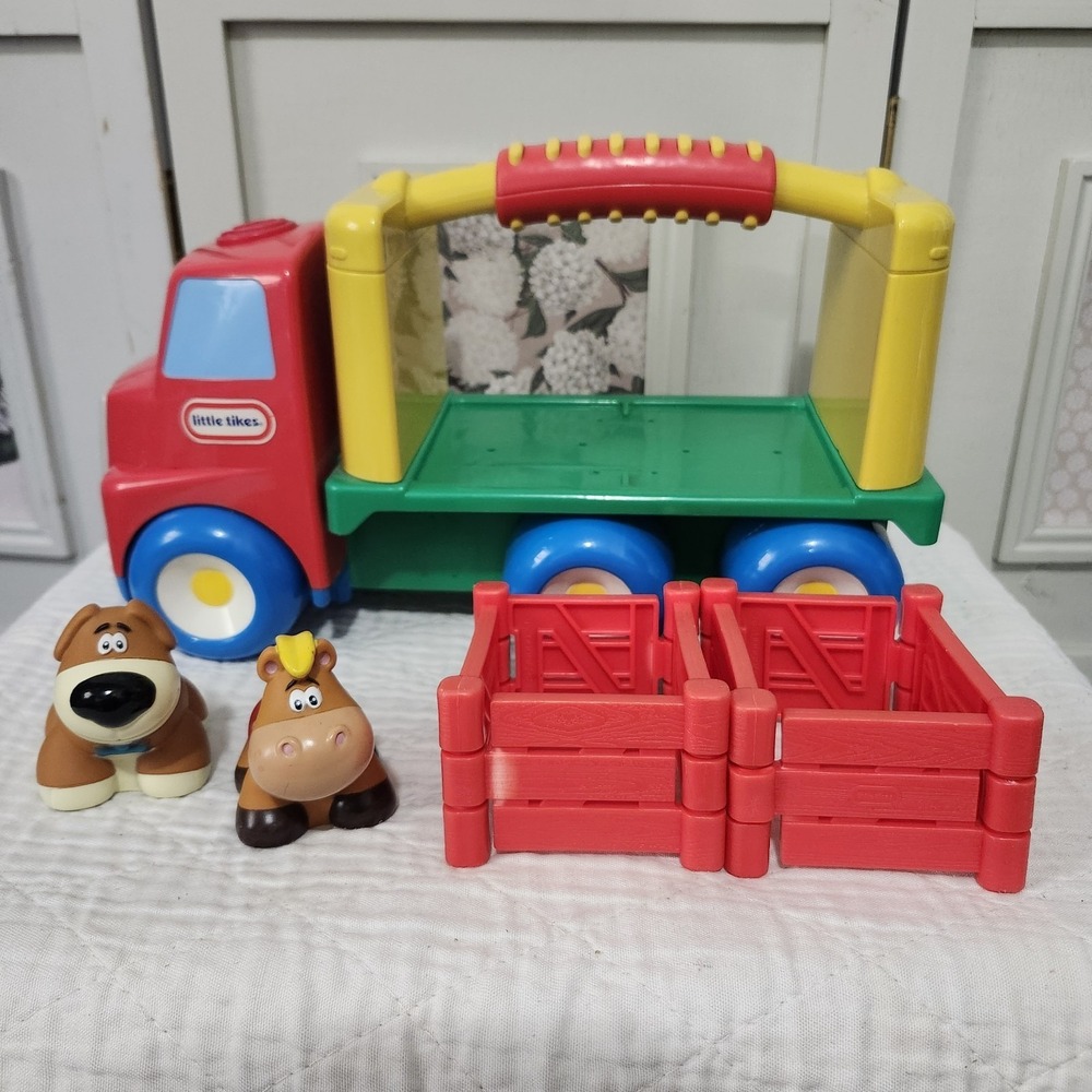 Little Tikes Red Handle Hauler Farm Truck Toy Horse Dog‎ Corrals Sounds Music